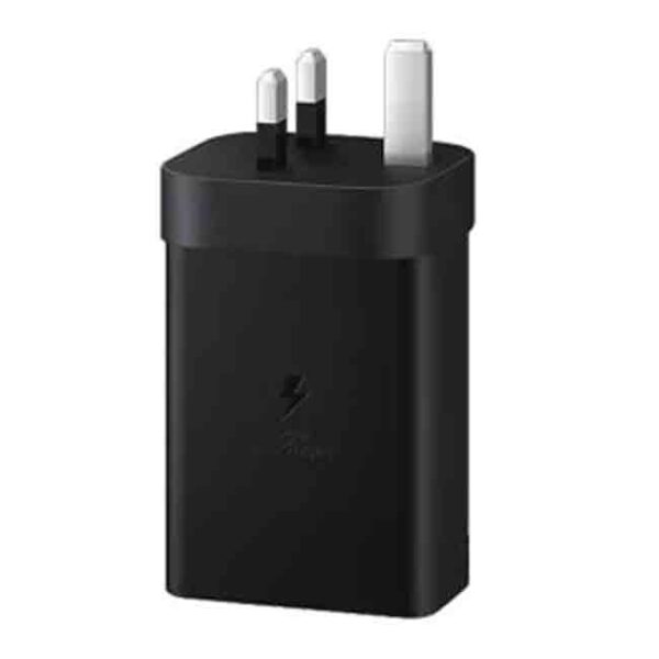 شاحن سامسونج Trio مع منفذ USB-A واحد ومنفذي USB-C